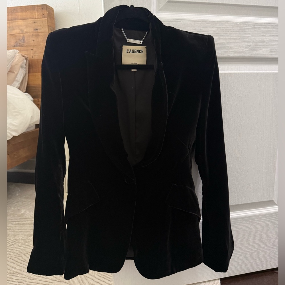 L'AGENCE Black Velvet Single-Button Blazer